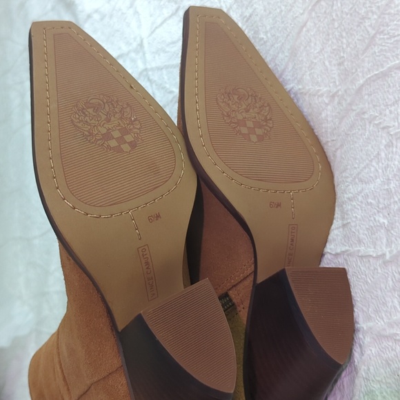 NWT Vince Camuto Woman NERLINJI Pointed Toe Bootie, Light Cognac Verona, 6.5M - Picture 5 of 7